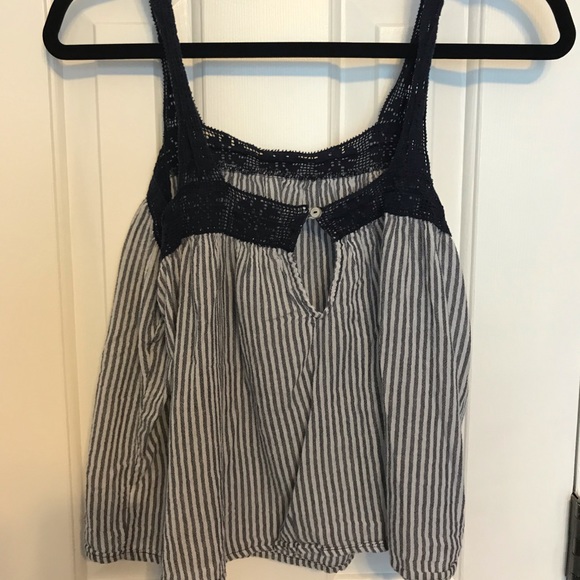 Cropped Aerie Tank - Picture 4 of 6